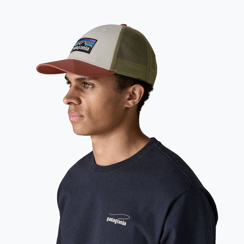 Kepurė su snapeliu Patagonia P-6 Logo LoPro Trucker birch white 2
