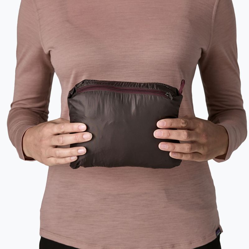 Moteriška šilta striukė Patagonia Nano Puff berry fig 9