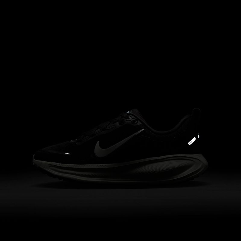 Bėgimo batai Nike Vomero 18 black/coconut milk/iron ore/summit white 9