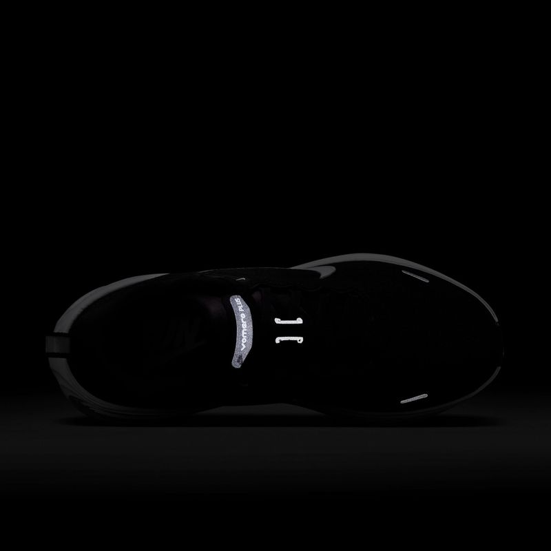 Moteriški bėgimo bateliai Nike Vomero Plus black/cool grey/metallic dark grey/white 15