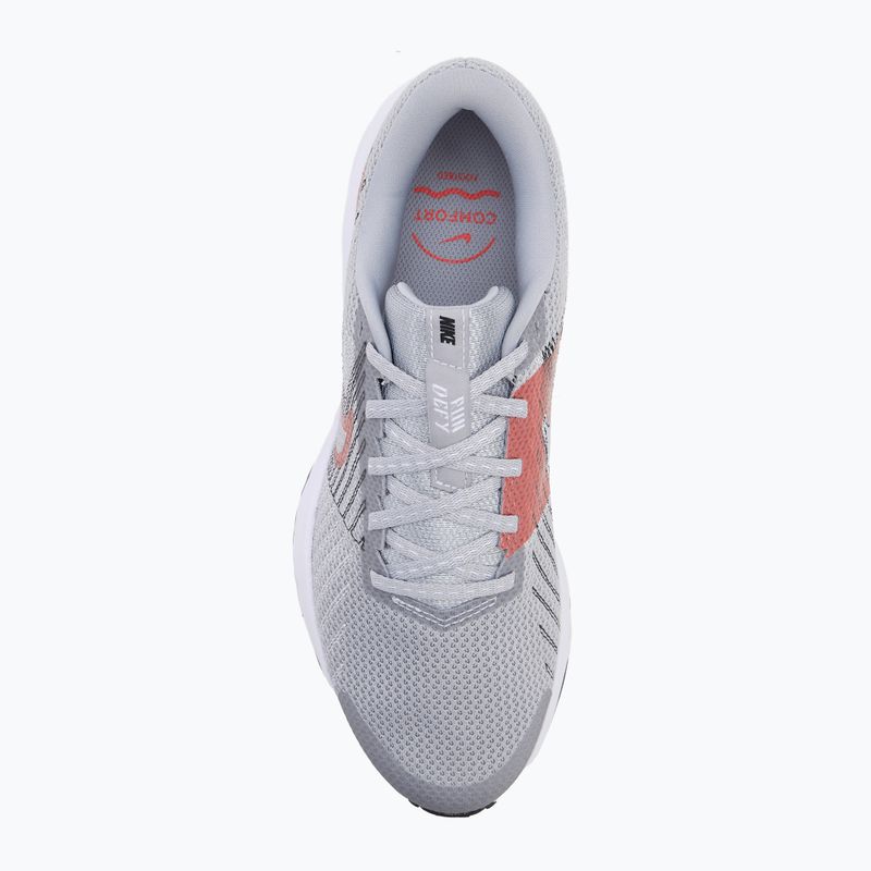 Vyriški bėgimo batai Nike Run Defy wolf grey / bright crimson / black / white 5