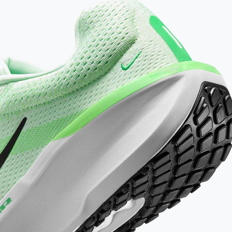 Vyriški bėgimo bateliai Nike Winflo 11 barely green / black / green strike 10