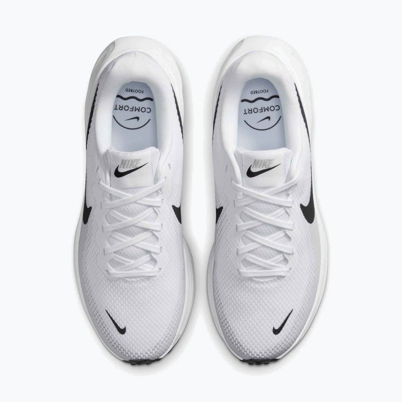 Moteriški bėgimo batai Nike Revolution 8 Extra Wide white/pure platinum/black 14