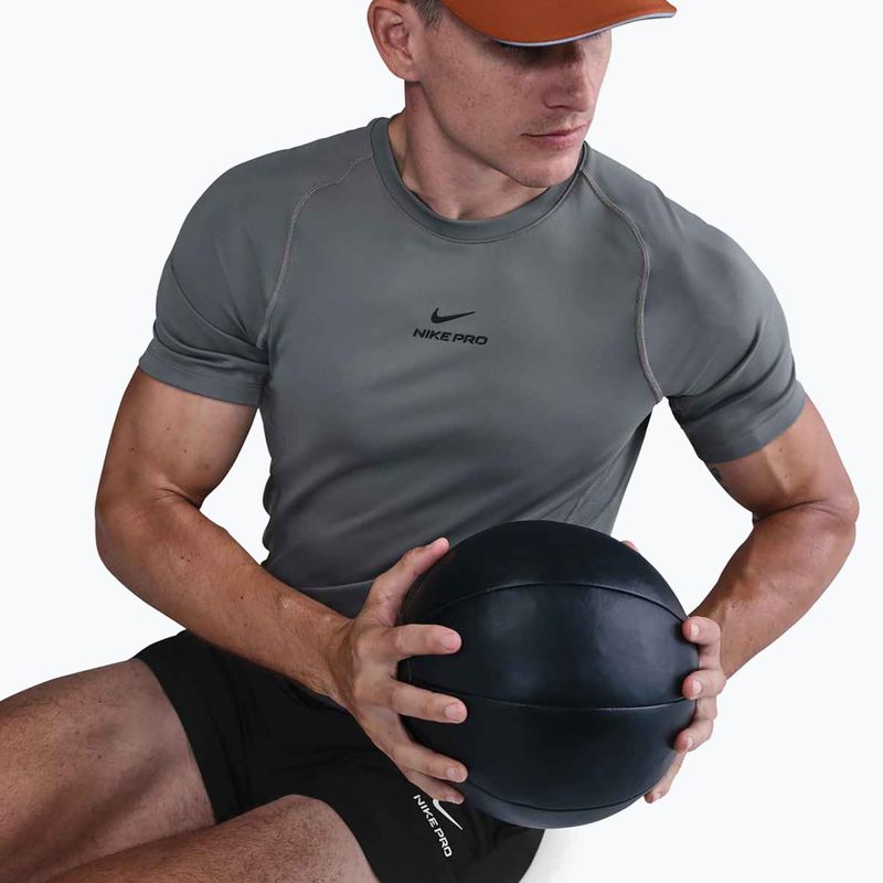 Vyriški treniruočių marškinėliai Nike Pro Training Dri-Fit smoke grey/black 6