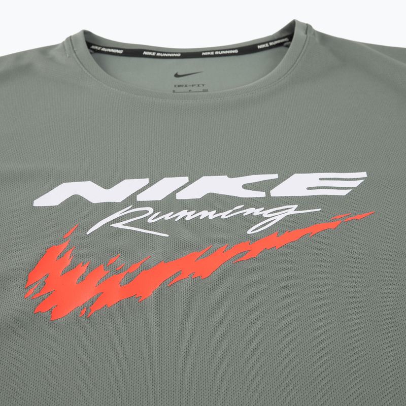 Vyriški bėgimo marškinėliai Nike Miler Dri-Fit UV smoke grey 8