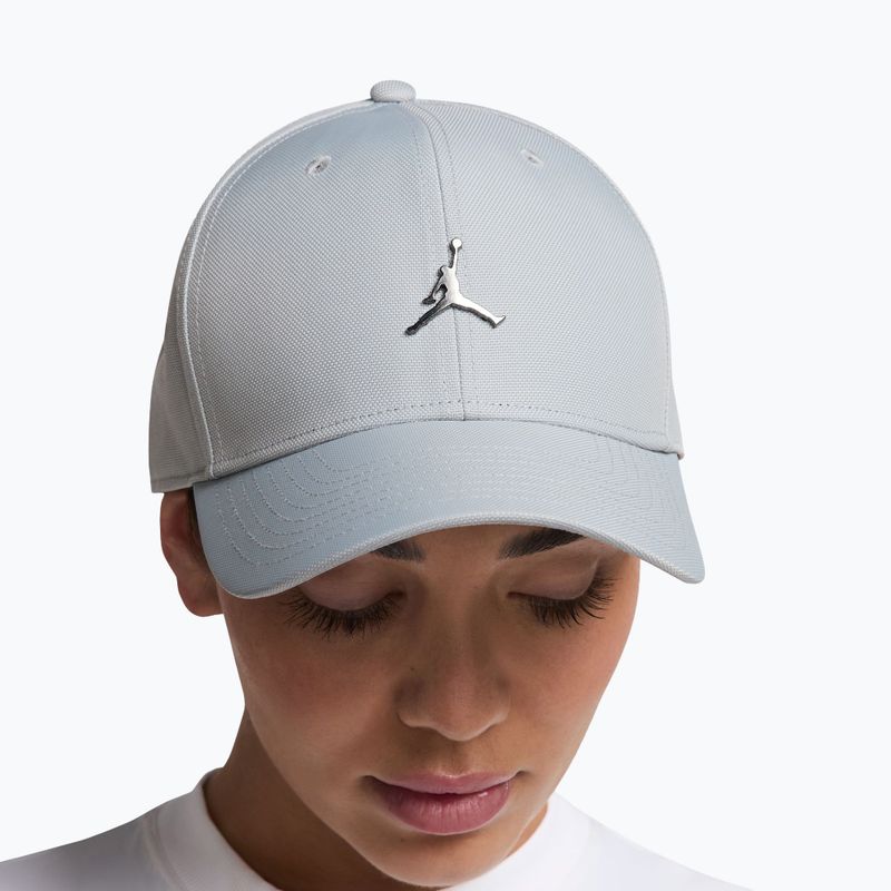 Kepurė su snapeliu Jordan Rise Structured Metal Jumpman light smoke grey/R511 7