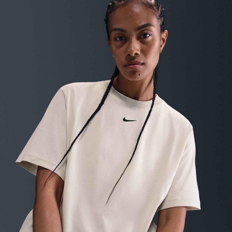 Moteriški marškinėliai Nike Sportswear Essential light bone 7