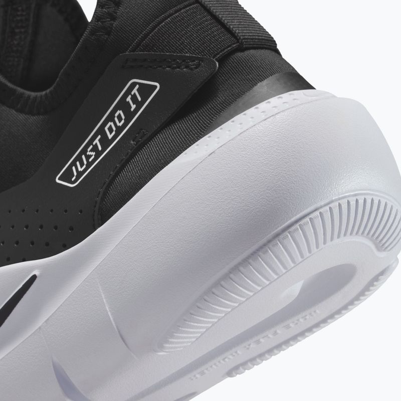 Batai  Nike Flex Runner 4 black/white/black 9
