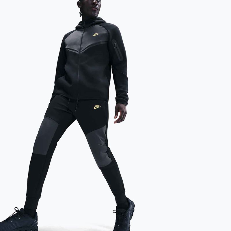 Vyriškos kelnės Nike Tech Joggers black/dark smoke grey/metallic gold 4