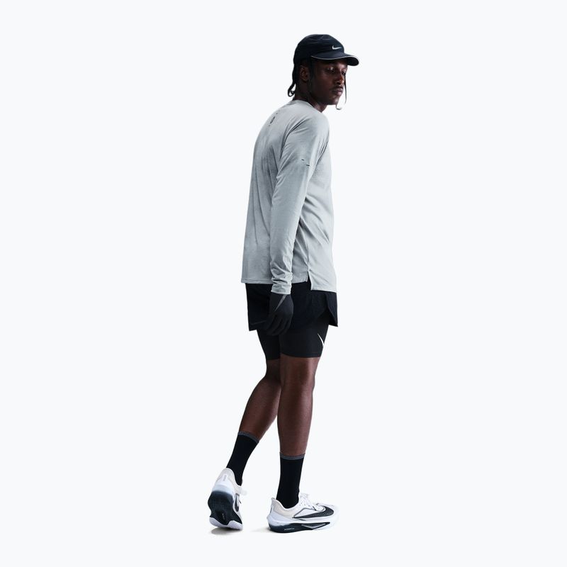 Vyriški bėgimo marškinėliai su ilgomis rankovėmis Nike Stride Dri-Fit ADV light smoke grey 2