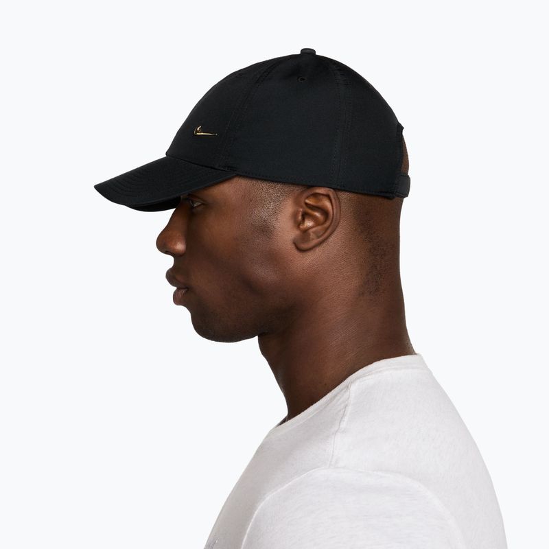 Kepuraitė su snapeliu Nike Dri-Fit Club Unstructured Metal Swoosh black/metallic gold 5