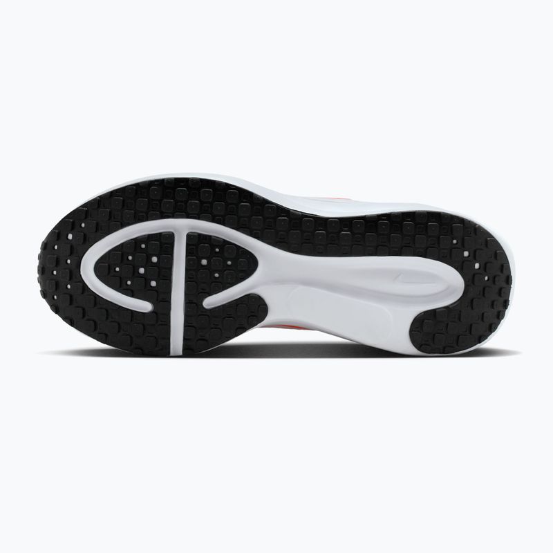 Moteriški bėgimo bateliai Nike Revolution 8 hot lava/orange pulse/black/white 5