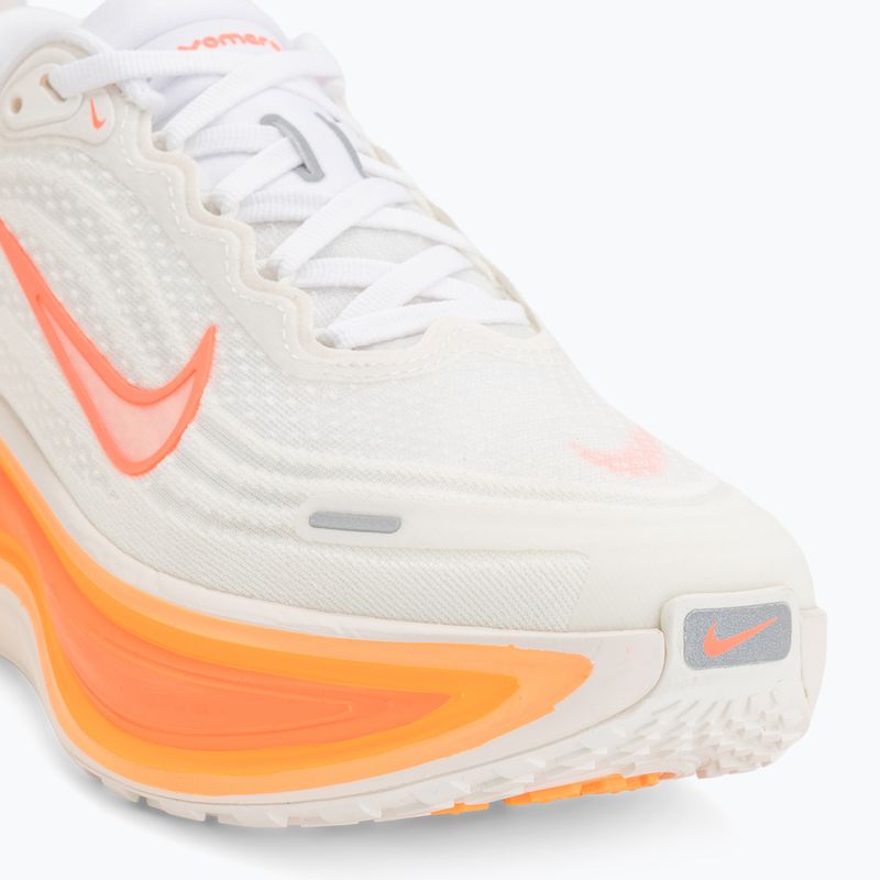 Moteriški bėgimo bateliai Nike Vomero Plus sail/white/orange pulse/hot lava 7