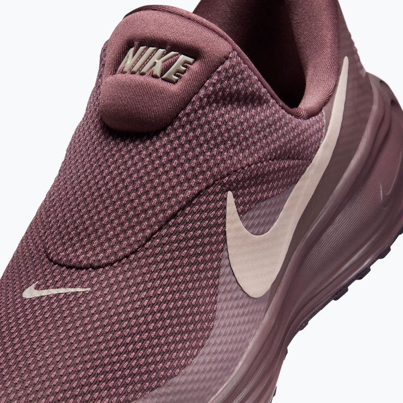 Vyriški bėgimo batai Nike Revolution 8 EasyOn tattoo/taupe grey/moon particle 8