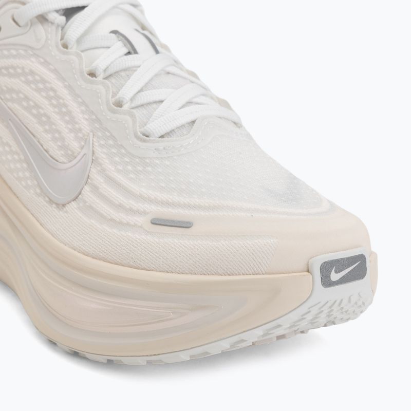 Moteriški bėgimo batai Nike Vomero Plus ESS summit white/phantom/pure platinum/chalk 7