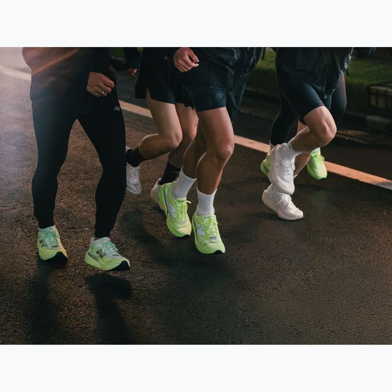 Moteriški bėgimo bateliai New Balance FuelCell Rebel V5 9