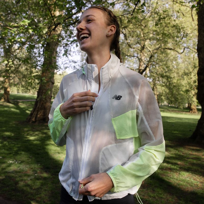 Moteriška bėgimo striukė New Balance RC afterglow 12