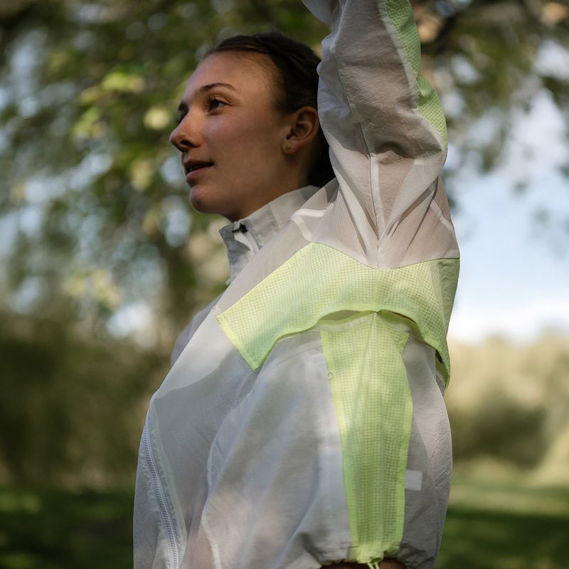 Moteriška bėgimo striukė New Balance RC afterglow 13