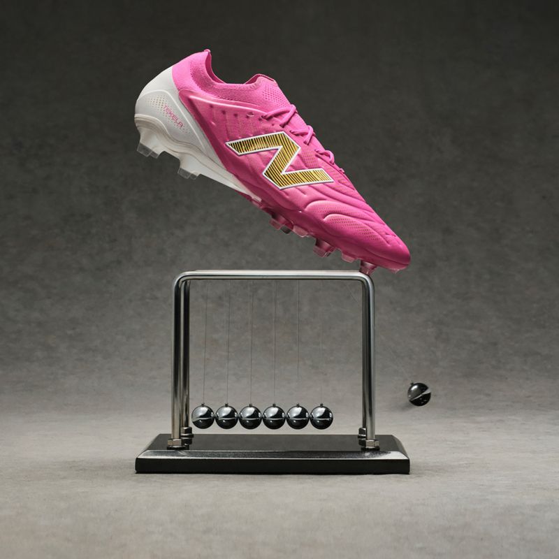Futbolo batai New Balance Tekela Elite Low V5 FG pink heat/metallic gold/pink satin 8