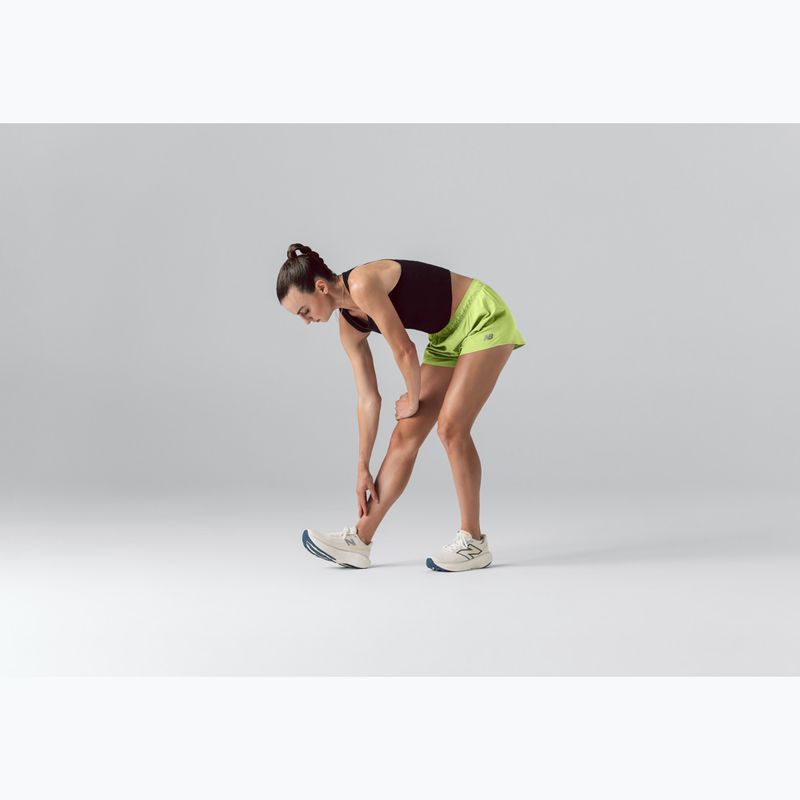 Moteriški šortai New Balance RC Seamless 3" afterglow 12