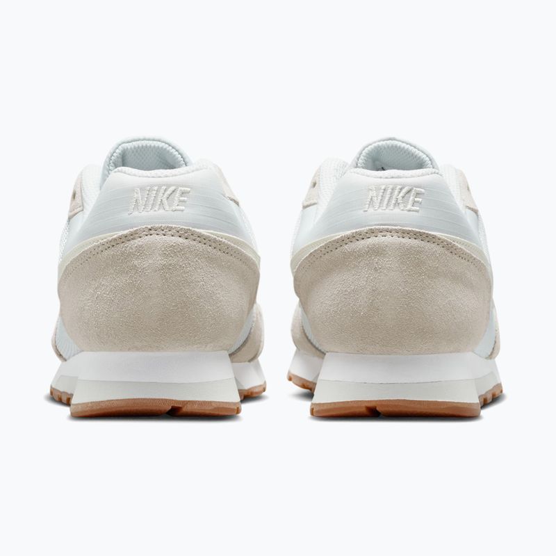 Moteriški batai Nike MD Runner 2 photon dust/white/gum med brown/sail 4