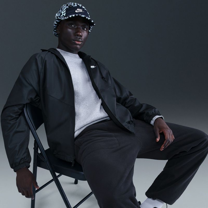 Vyriška striukė Nike Windrunner black/white 9