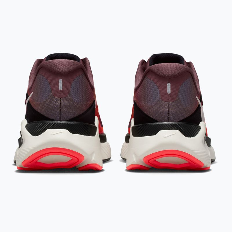 Moteriški bėgimo batai Nike Structure Plus tattoo/hot lava/black/silver 4