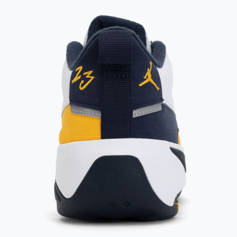 Vyriški batai Jordan Max Aura 7 white/obsidian/university gold 6