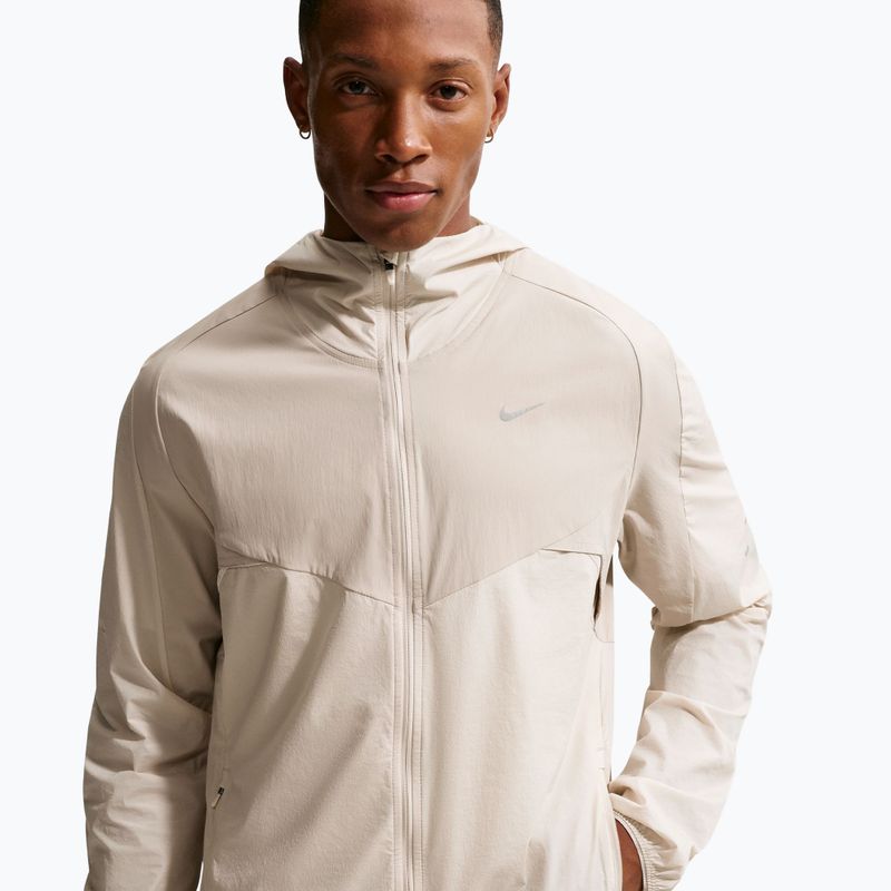 Vyriška bėgimo striukė Nike Stride Dri-Fit cream Ii/birch/natural 4