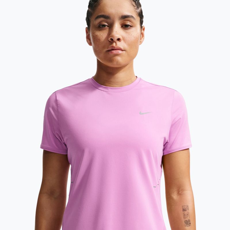Moteriški bėgimo marškinėliai Nike Swift Dri-Fit light magenta 4