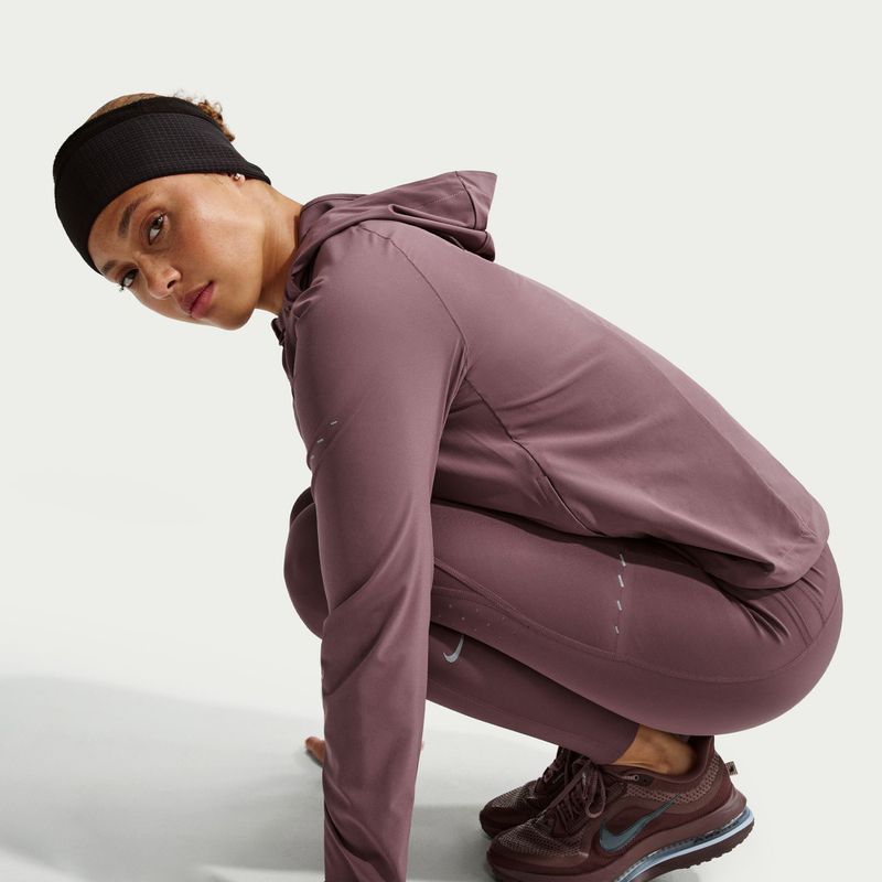 Moteriška bėgimo striukė Nike Swift Repel Packable tattoo 7