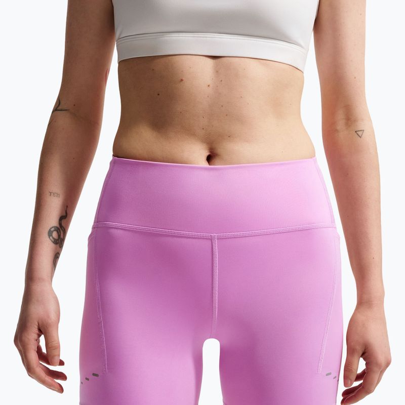 Moteriški bėgimo šortai Nike Swift High-Waisted 4" light magenta 5