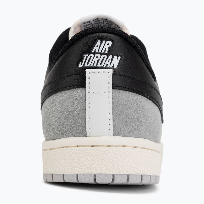 Moteriški batai Nike Air Jordan Skyline Low summit white/light smoke grey/sail/black 6