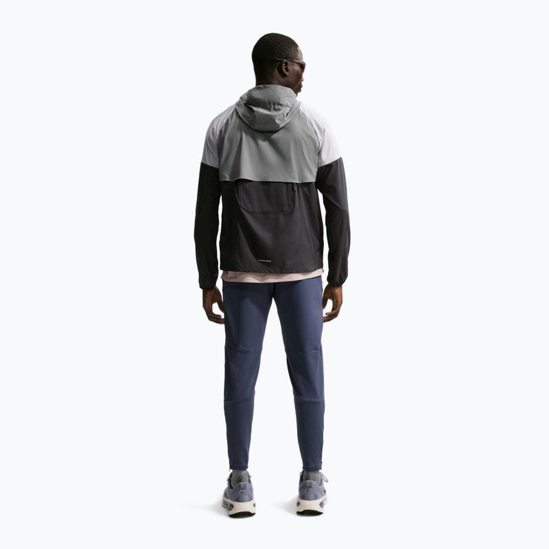 Vyriška bėgimo striukė Nike Impossibly Light Windrunner smoke grey/wolf grey/black 3