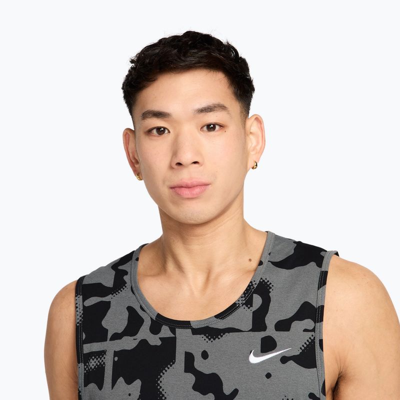 Vyriški treniruočių marškinėliai Nike Hyverse Dri-Fit TT smoke grey/black/white 3