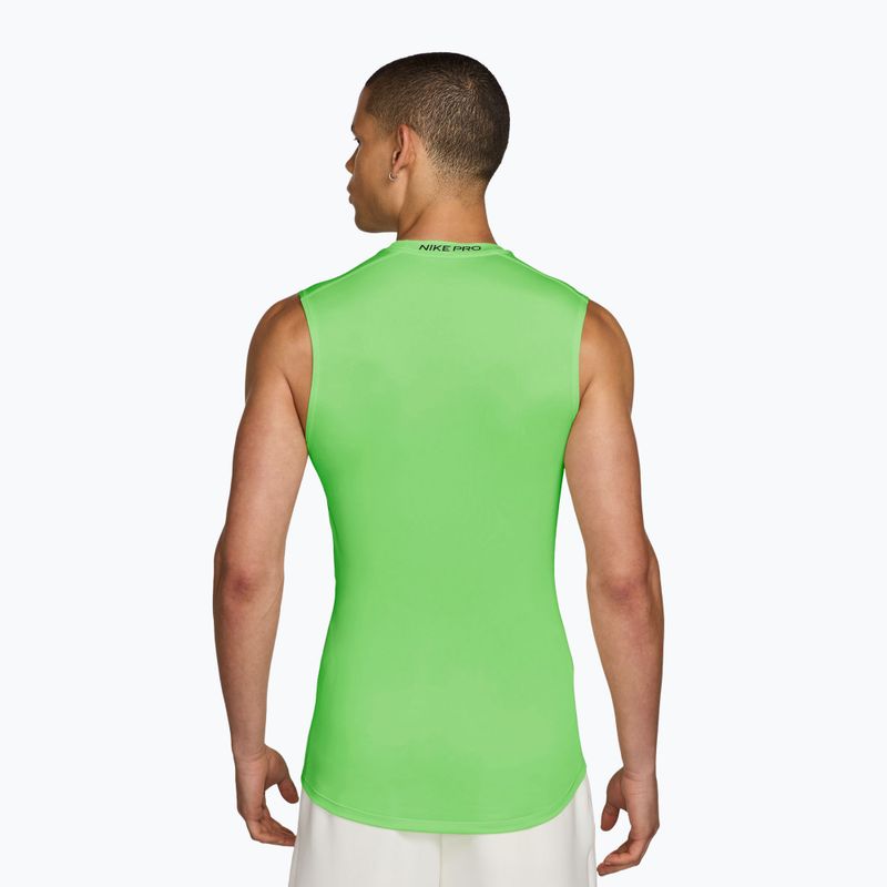 Vyriški treniruočių marškinėliai Nike Pro Dri-Fit Tight Sleeveless Fitness green strike/black 2