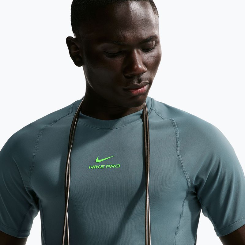 Vyriški treniruočių marškinėliai Nike Pro Training Dri-Fit mineral slate/green strike 6