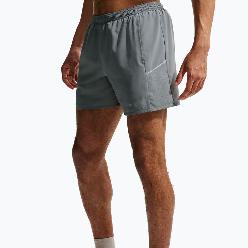 Vyriški šortai Nike Miler Dri-Fit Brief Lined 5" smoke grey/smoke grey 5