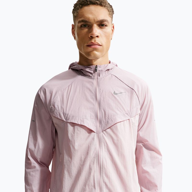Vyriška bėgimo striukė Nike Stride Repel UV particle rose/silt red 4