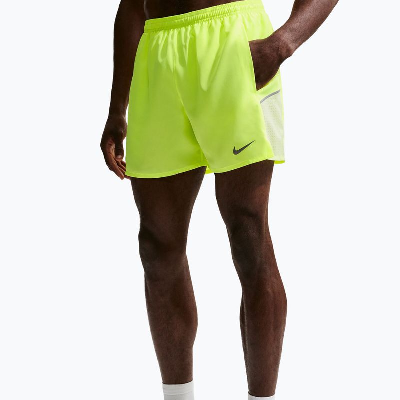 Vyriški šortai Nike Miler Dri-Fit Brief Lined 5" volt ice/barely volt 4