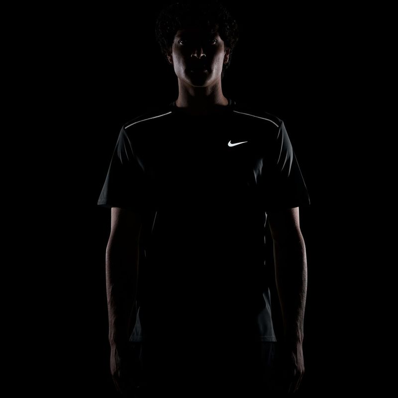 Vyriški bėgimo marškinėliai Nike Miler Dri-Fit UV smoke grey 8