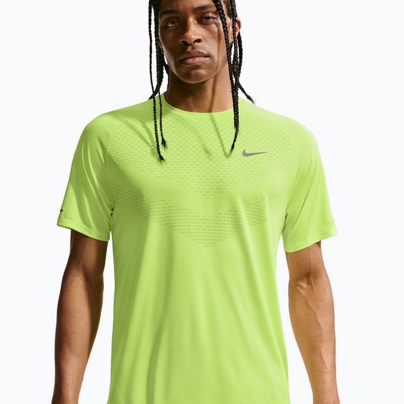 Vyriški bėgimo marškinėliai Nike Stride ADV volt ice 4