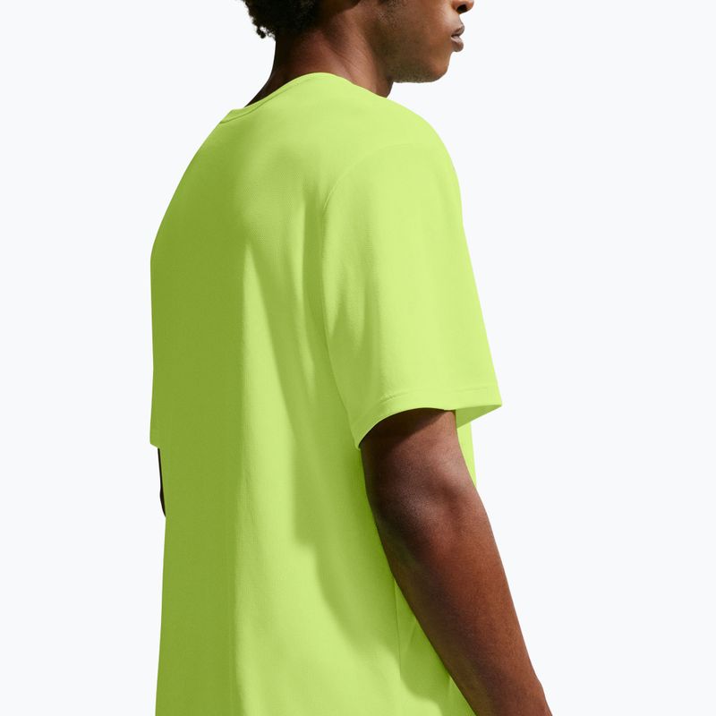 Vyriški bėgimo marškinėliai Nike Miler Dri-Fit UV volt ice 4