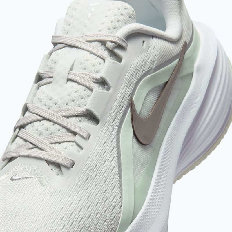 Moteriški bėgimo batai Nike Downshifter 14 off white/barely green/metallic silver 3