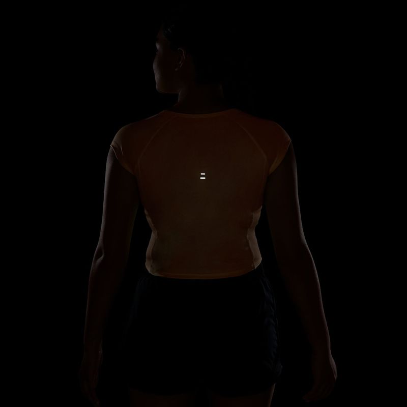 Moteriški bėgimo marškinėliai Nike Swoosh Run Dri-Fit orange pulse/photon dust/white 6