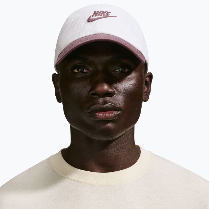 Kepurė su snapeliu Nike Club Unstructured Futura Wash white/tattoo/tattoo 4