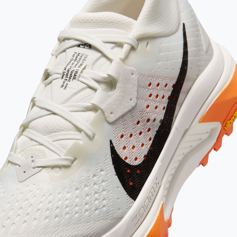 Moteriški bėgimo batai Nike ACG Zegama summit white/phantom/safety orange/black 3