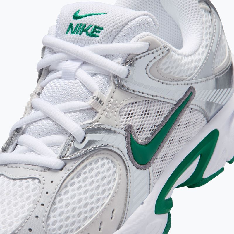 Batai Nike V5 RNR whitevast grey/malachite 3