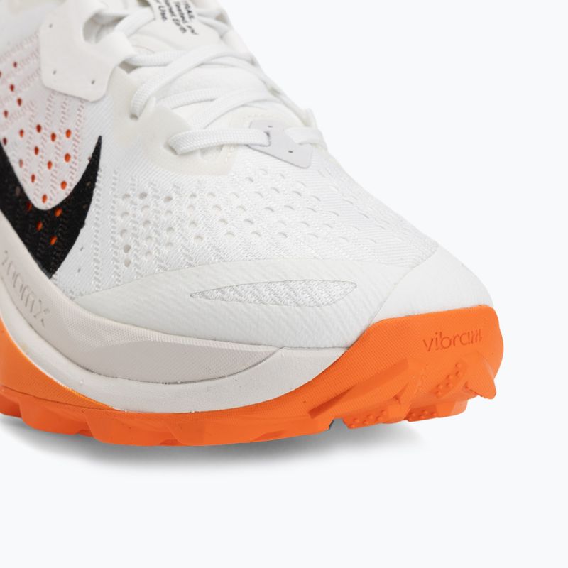 Moteriški bėgimo bateliai Nike ACG Zegama Trail summit white/phantom/safety orange/black 7
