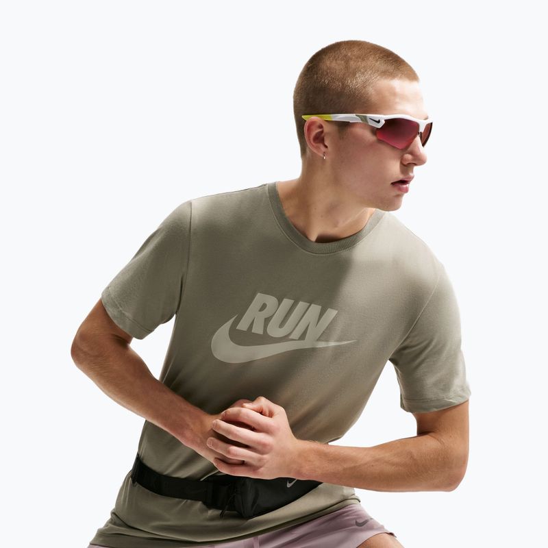 Vyriški bėgimo marškinėliai Nike Dri-Fit Running silver sage/spruce fog 6